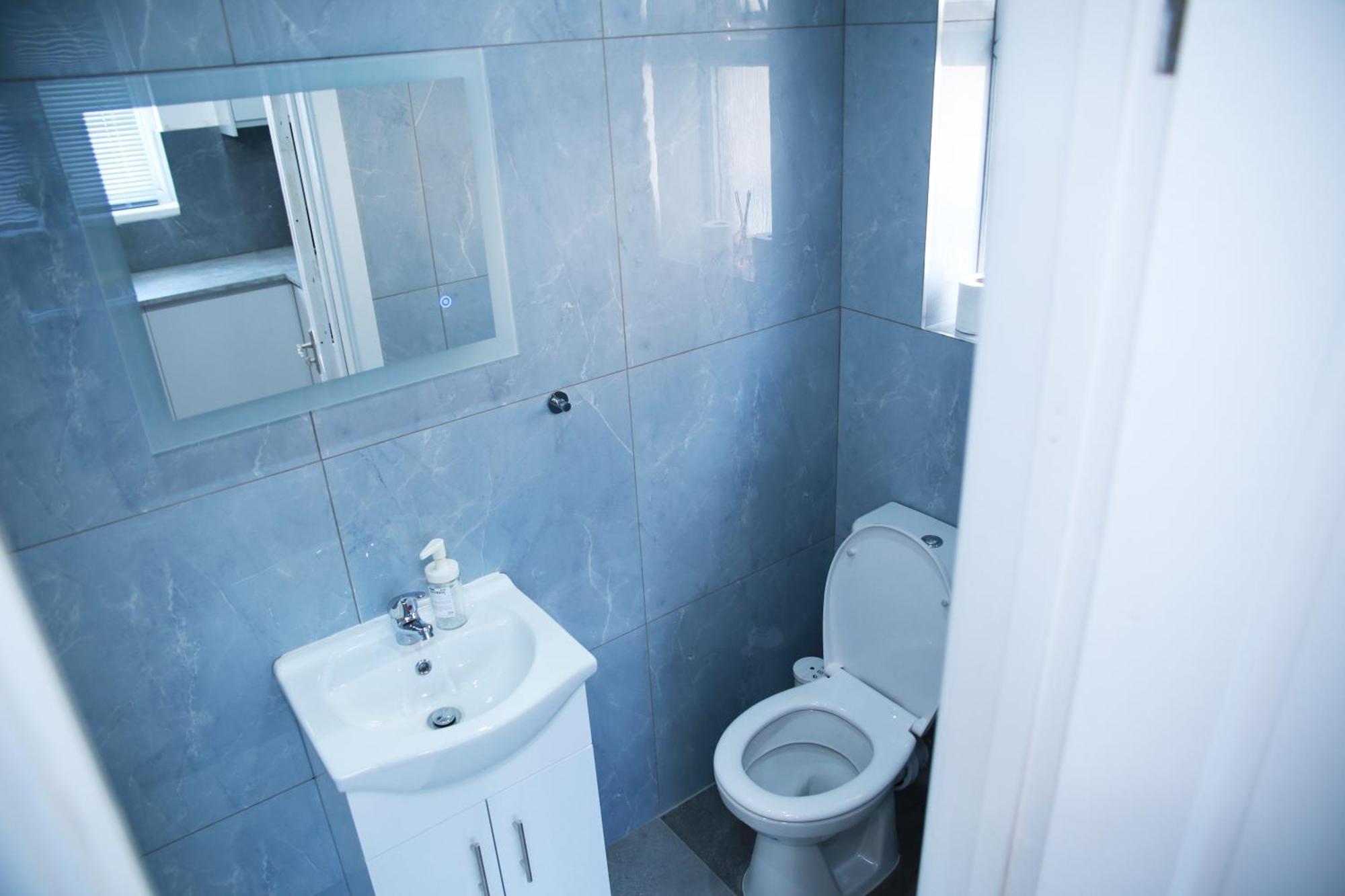 South Harrow Apartment Лондон Экстерьер фото